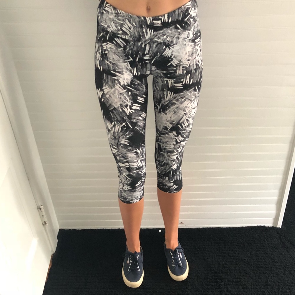 Calvin Klein Activewear New Crop Leggings
